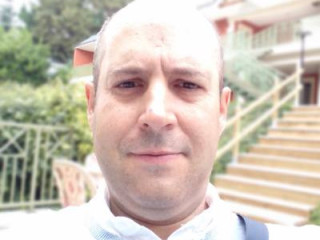 fabien-quarante-sept-ans-invite-au-cinema-restaurant-fumer-au-cafe-musee-expos-etc