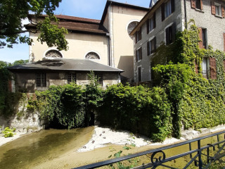 rencontre-dans-un-lieu-cinema-ou-autre