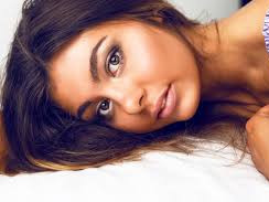 tu-es-seul-viens-me-parler