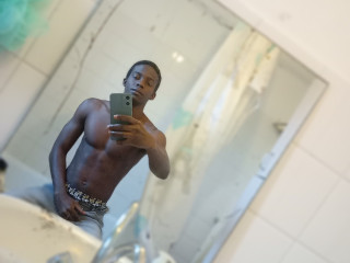 black-ttbm-pour-femme-pouvant-se-deplacer