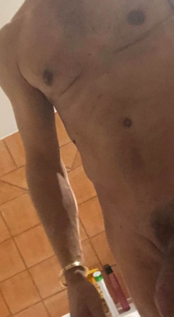 homme-pour-femmes-ou-couples-big-0