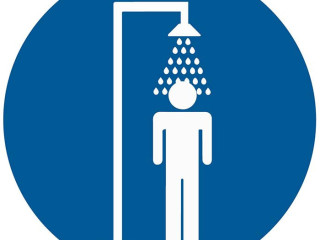 recherche-une-femme-pour-realiser-un-fanstasme-a-la-pisine