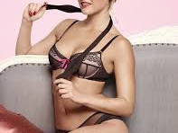 un-peu-joueuse-tu-viens