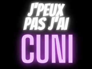 recherche-femme-avec-petite-poitrine-sensible