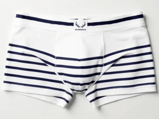 suceur-pour-male-mur