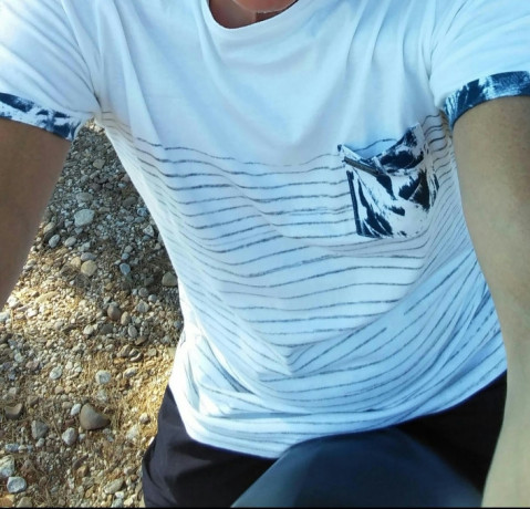 masculin-discret-a-lecoute-big-0