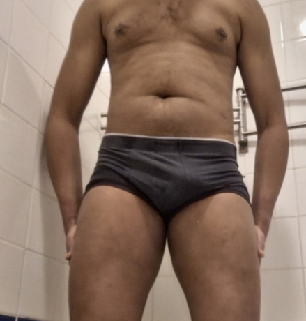 grand-black-bm-big-0