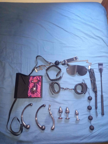 homme-blackpour-faire-voyager-les-femmes-au-pays-du-sm-big-0