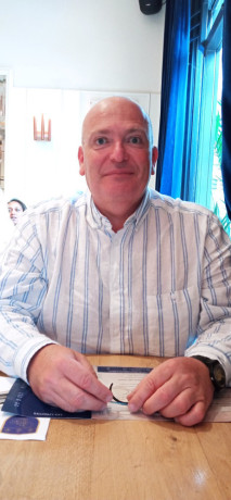 homme-sociable-et-gentil-big-0