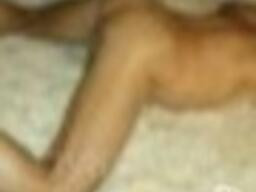 bel-homme-mur-non-viril-envie-de-longues-caresses-petites-fessees