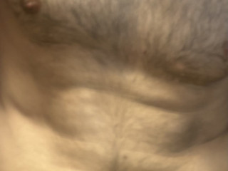 homme-42-ans-muscle-sec-cultive-bien-monte-pour-femme-mature-et-bbw