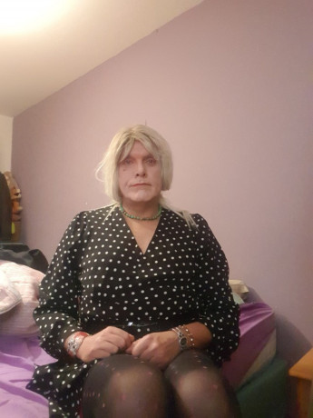 travesti-pour-relation-avec-homme-alpha-big-0