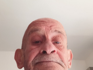 homme-67-ans-seul-divorce-depuis-peu-dans-le-var