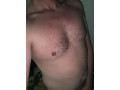 bi-bien-membre-cherche-plan-discret-small-0