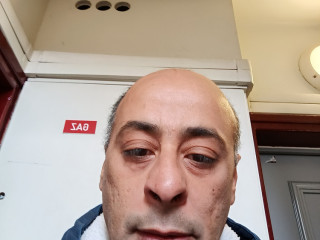 homme-tres-chaud-cherche-femme-tres-ronde-avec-tres-tres-tres-gros-seins0660337850
