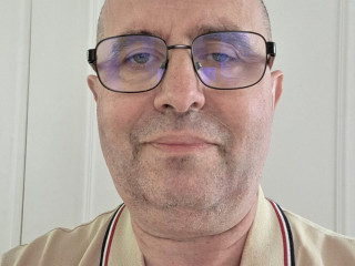 homme-recherche-femme-pour-sorties-en-club-06-77-63-57-27