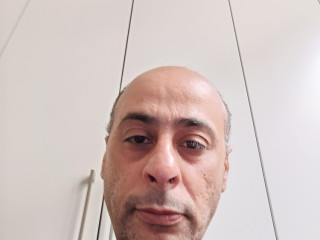 ma-grosse-queue-recois-une-tres-grosse-black-avec-tres-tres-tres-gros-nichons0660337850