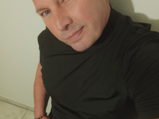 homme-celibataire-pour-rencontre-fun-avc-femme