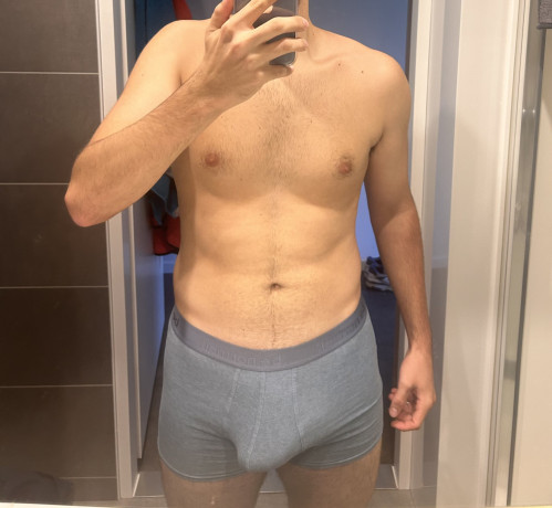 jeune-homme-de-20-ans-cherche-milfcougar-sur-lyon-big-0