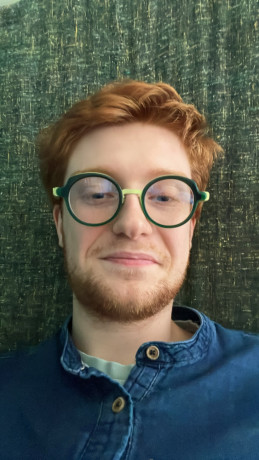 un-jeune-rouquin-en-manque-big-0