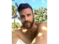 bel-homme-hetero-curieux-small-0