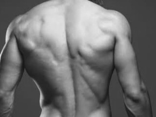 jeune-homme-dispo-en-journee