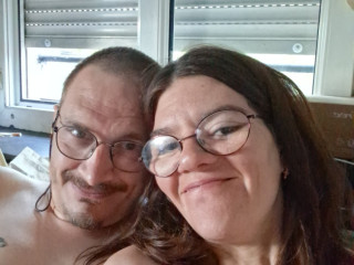 femme-bi-couple-avec-femme-bi