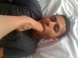 jeune-homme-a-humilier-soumis-esclave-sans-limite