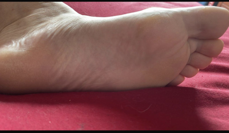 jolis-pieds-a-masser-big-1