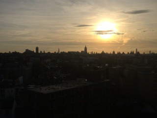 soumis-sensible-des-tetons-cherche-maitre-pour-education-anus-vierge