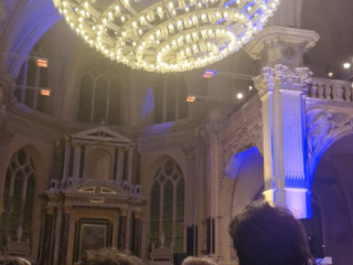 homme-en-couple-cherche-plaisir