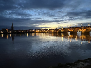 cherche-trav-trans-effemine