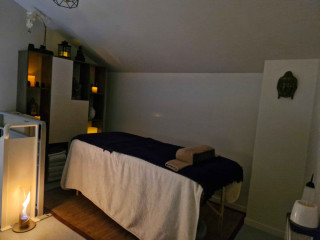 masseur-propose-massage-tantrique-et-relaxant-pour-femme-et-homme